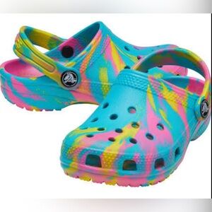 NEW‼️ Kids Marbled Croc Clogs - Digital Aqua